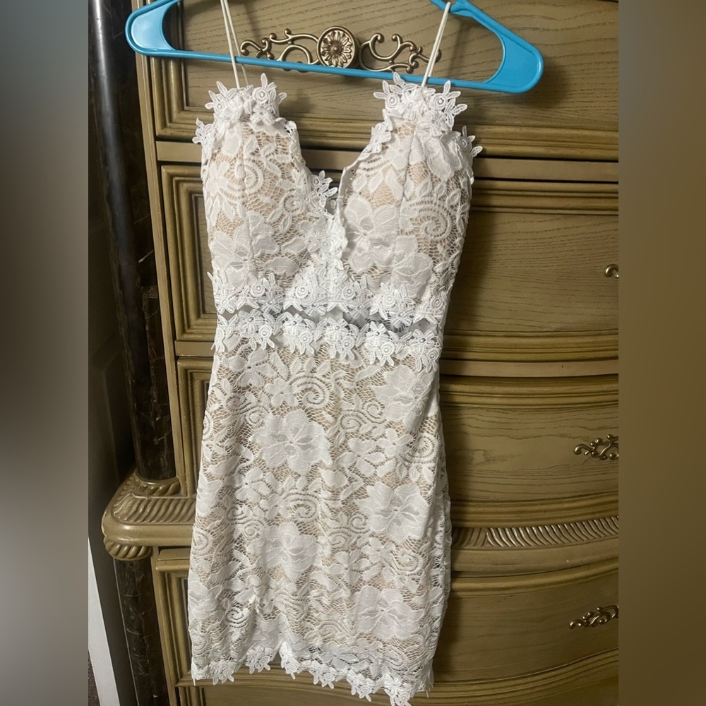 This is a Brand new dress from Windsor , it’s never been worn.